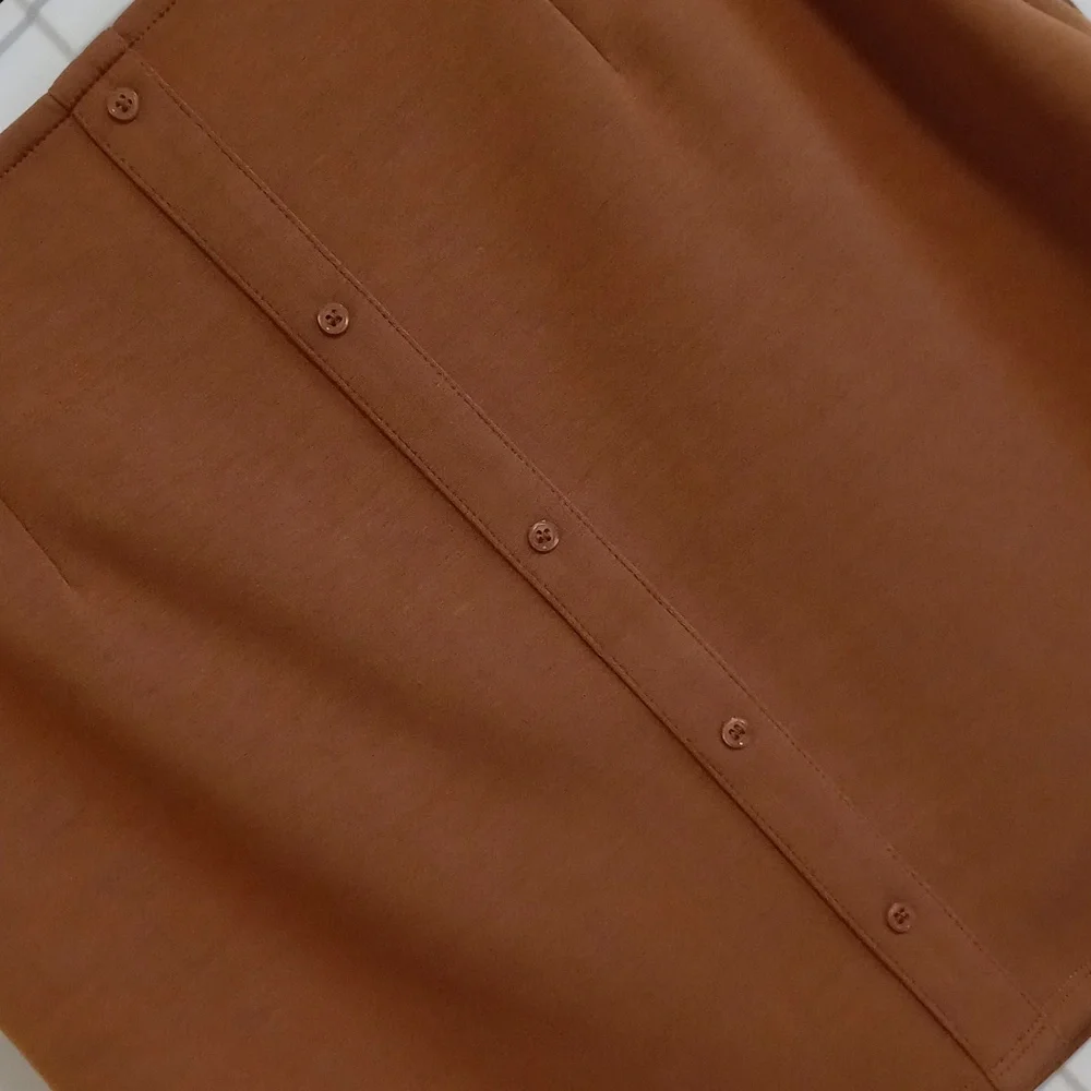 🆕️ 🖤Moodie🖤 - Camel Faux Button Front Stretch Skirt